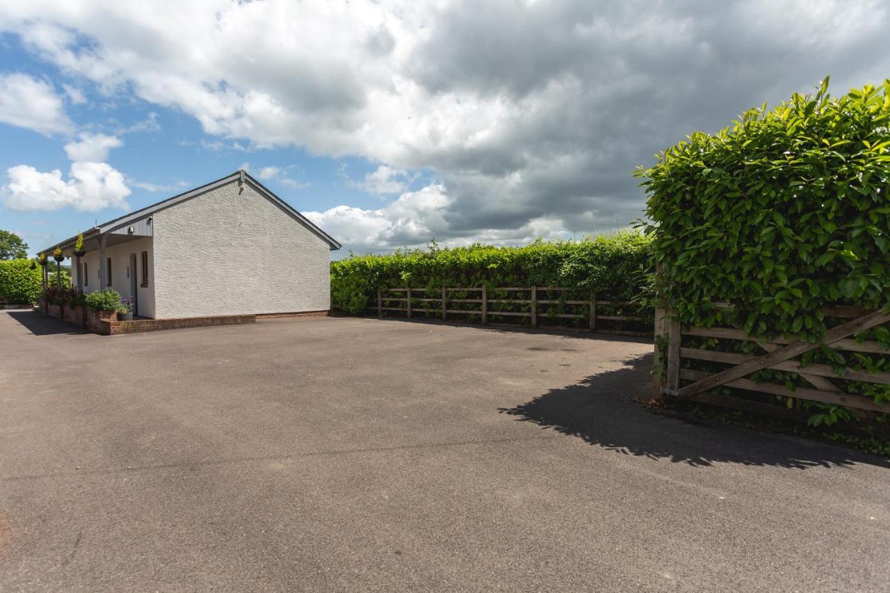 Wick House Apartamento Taunton Exterior foto
